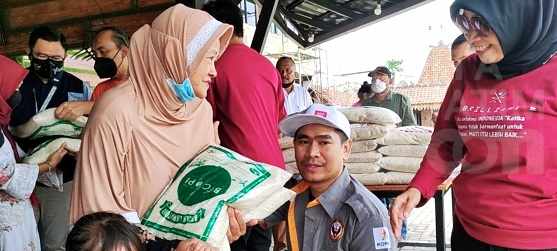 Yayasan Brilliant Aku Untukmu Indonesia Gelar Baksos di Gunung Anyar