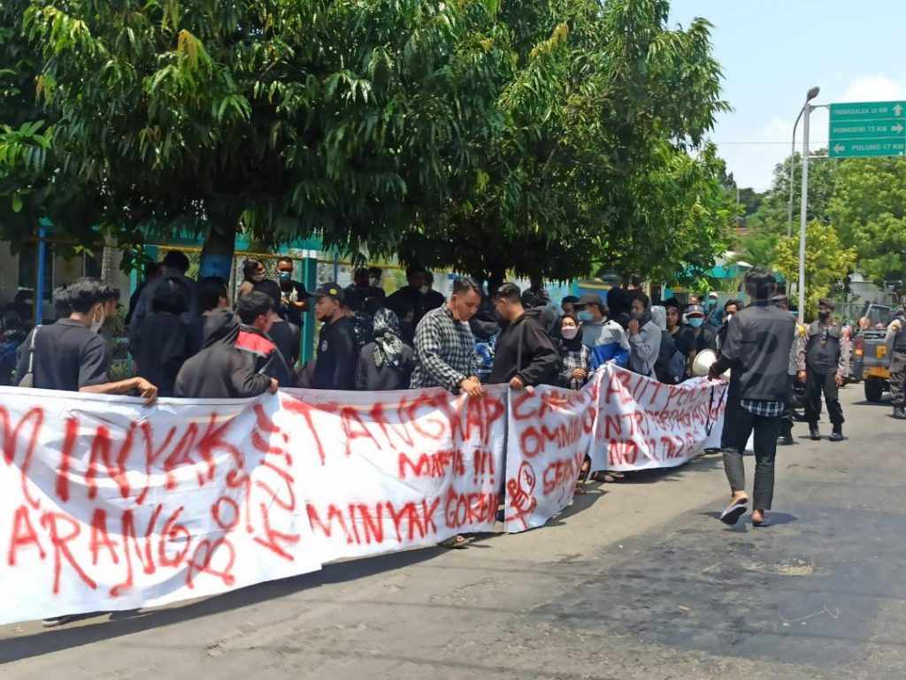 Wapres Ma’ruf Amin ke Ponorogo Disambut Demo Mahasiswa
