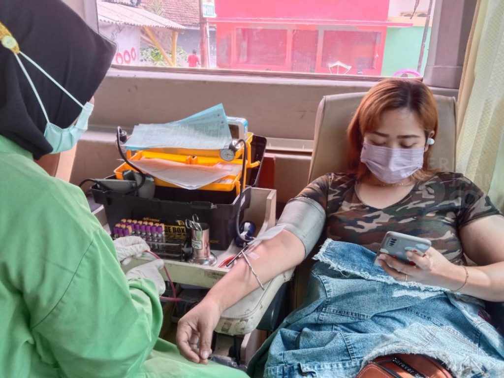 Stok Darah di PMI Jember Menipis