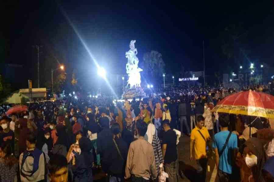Car Free Night Tuban Dibuka: Ribuan Warga Padati Peresmian Taman Seleko