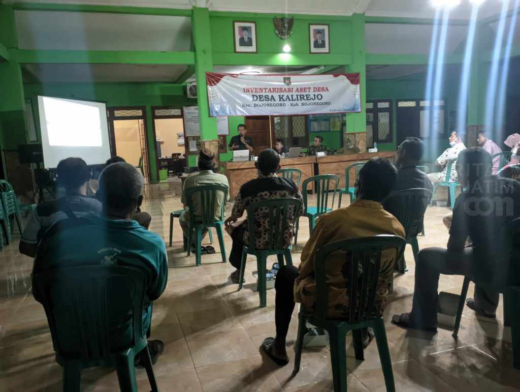 Selesaikan Masalah Status TKD, Pemdes Kalirejo Datangkan Penasehat Hukum