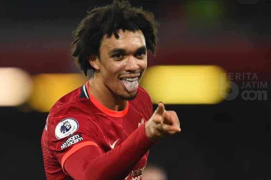 Perbedaan Peran Full Back dan Wing Back dalam Sepak Bola