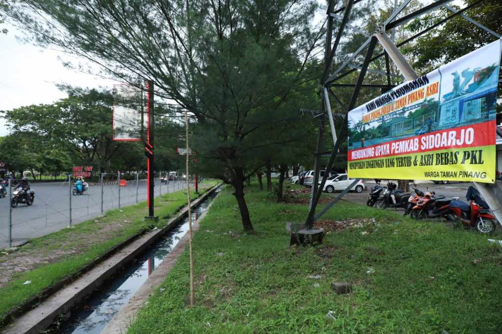 Warga Dukung Pemkab Sidoarjo Larang PKL di Jalan Taman Pinang Indah-Gading Fajar