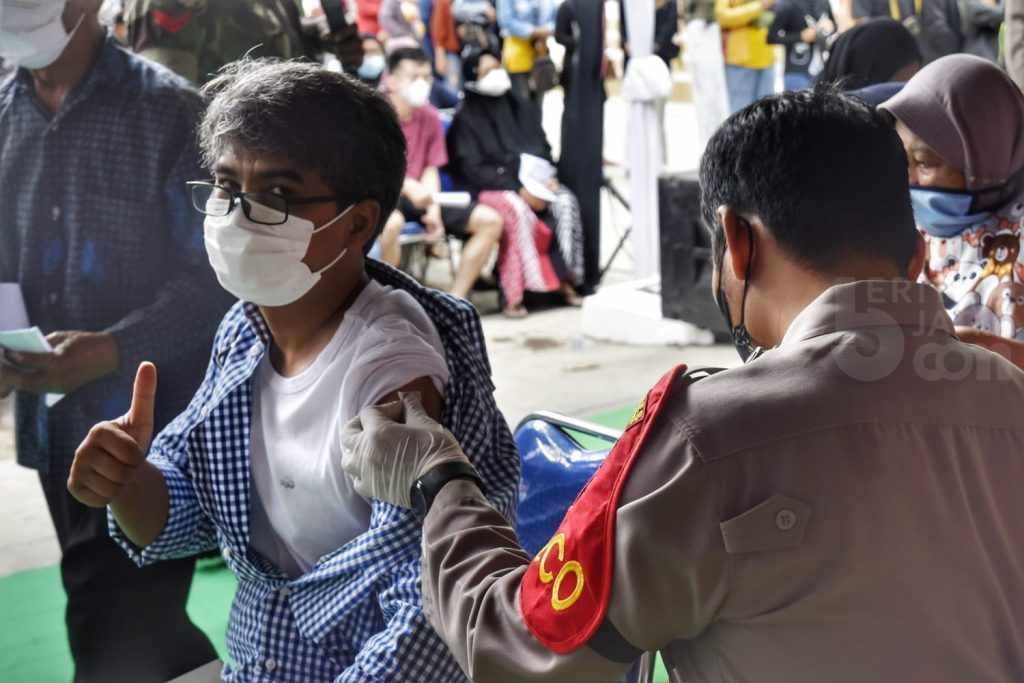 Komitmen Nyata IHT, Koperasi Kareb Gelar Vaksinasi Booster Massal di Bojonegoro