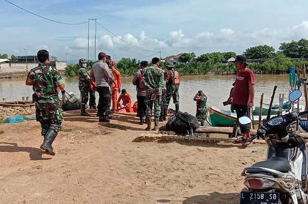 Pulang Ngaji, Bocah SD Hilang Terseret Arus Sungai Saronggi Sumenep