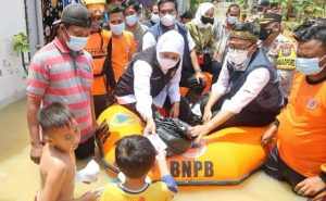 Gubernur Jatim Tinjau Titik Banjir di Pamekasan