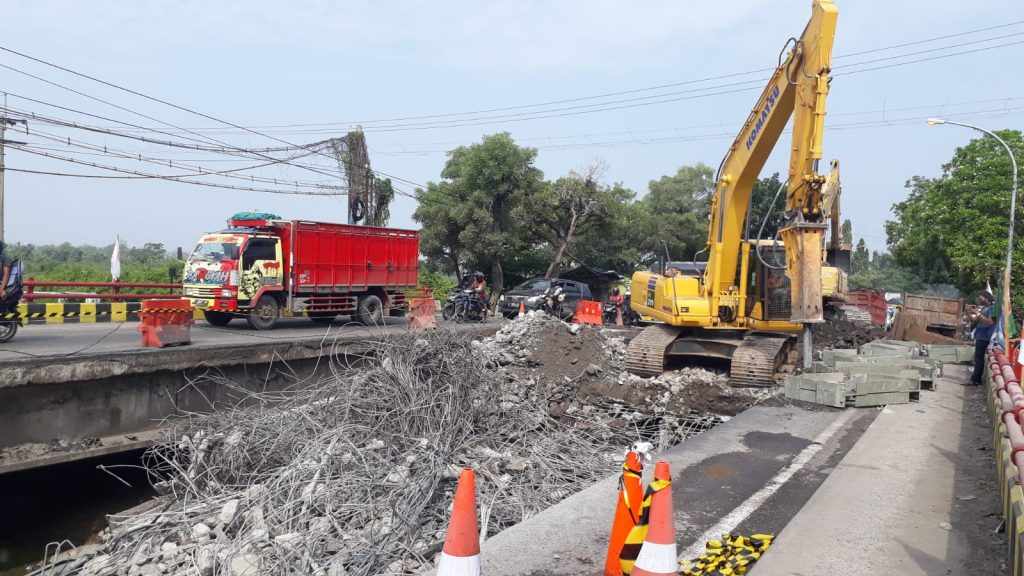 Perbaikan Jembatan Ngaglik Lamongan Selesai H-10 Lebaran