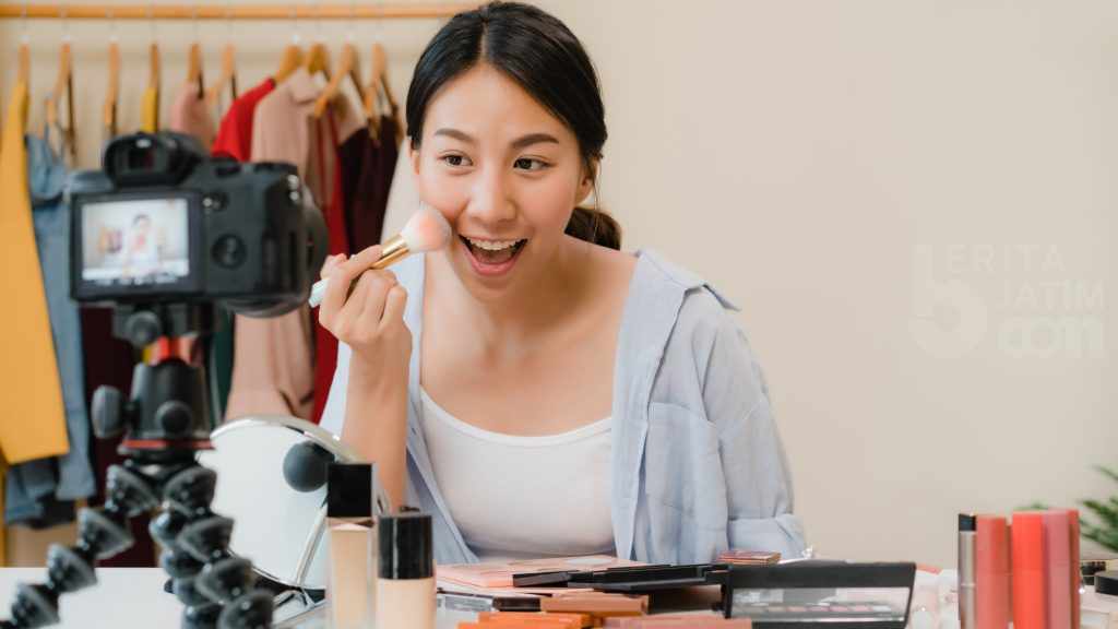 Yuk Eksplor Potensi Diri di Media Sosial dengan Empat Cara Ini