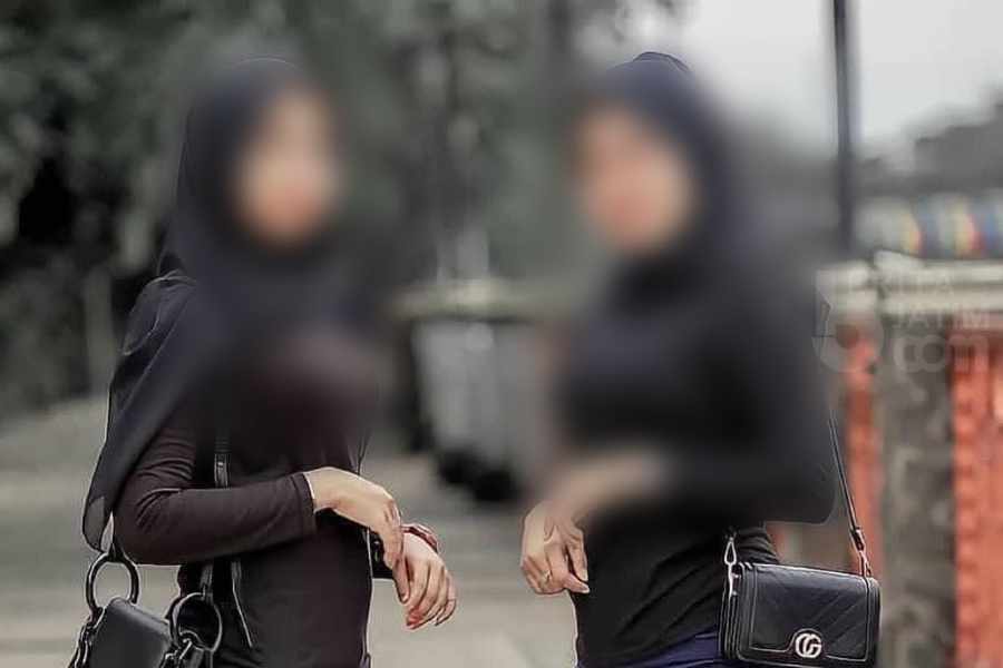 Viral, Duo Hijaber Ini Umumkan Cari Pria Yang Mau Nikahi Keduanya