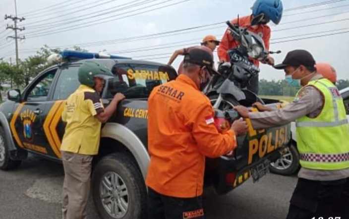Pemotor di Jombang Jadi Korban Jalan Berlubang