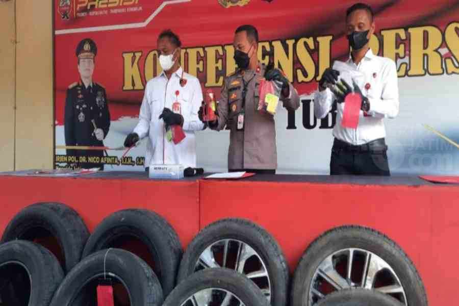 Tertangkap, Ternyata Ini Pelaku Pencurian Ban Mobil Ambulan di Tuban yang Viral