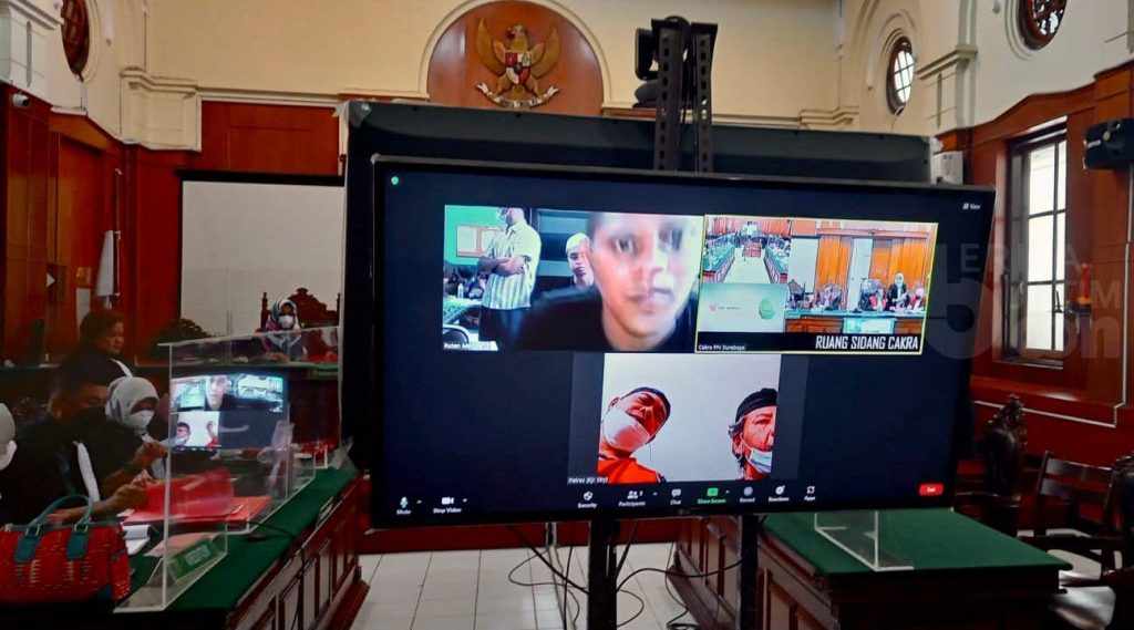 Coboy yang Tembaki Polisi di Surabaya Itu Kini Diadili