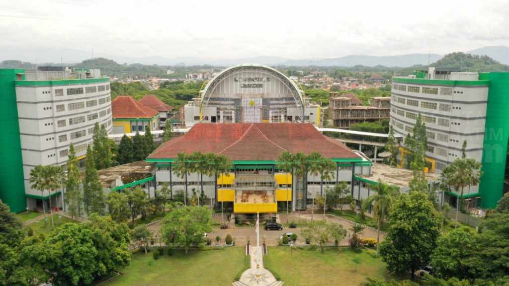 Kunci Sukses UTBK SBMPTN: Restu Ortu, Belajar, Vaksin Booster