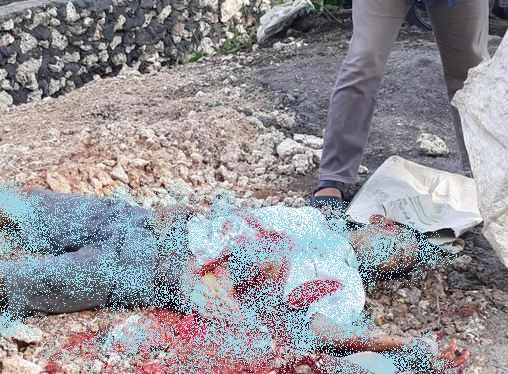 Carok Bangkalan, Korban Tergeletak di Jalan, Pelaku Diburu Polisi
