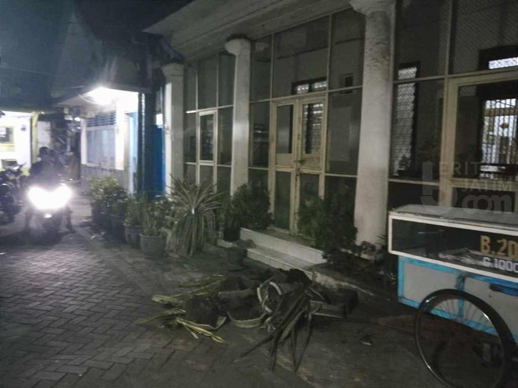 Setel Musik Terlalu Keras, Warga Jalan Carikan Surabaya Bacok Tetangga