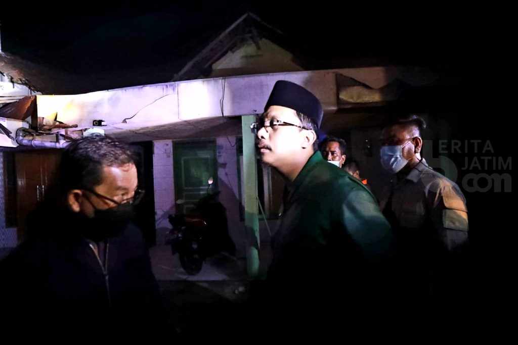 Bupati Sidoarjo Gus Muhdlor Pastikan Bantu Perbaiki Rumah Korban Terdampak Angin Kencang