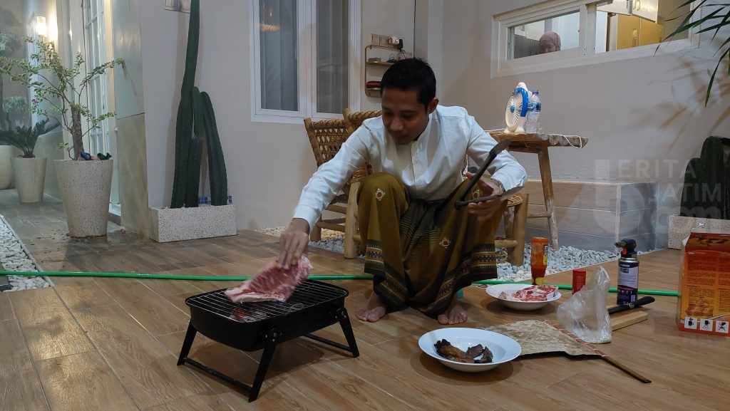 Mengintip Hobi Baru Evan Dimas Yakni Bikin Steak Daging Wagyu
