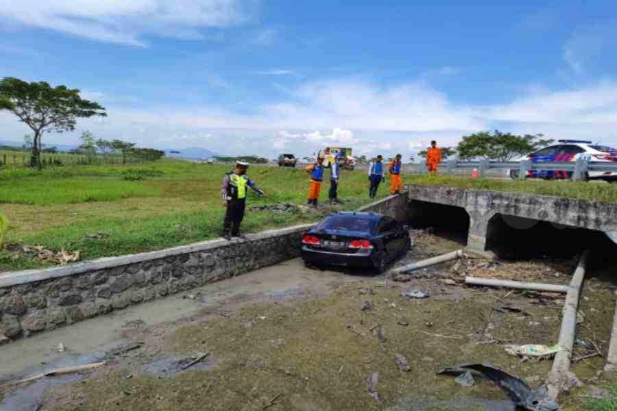 Dua Anggota DPRD Kota Kediri Alami Kecelakaan di Tol Madiun