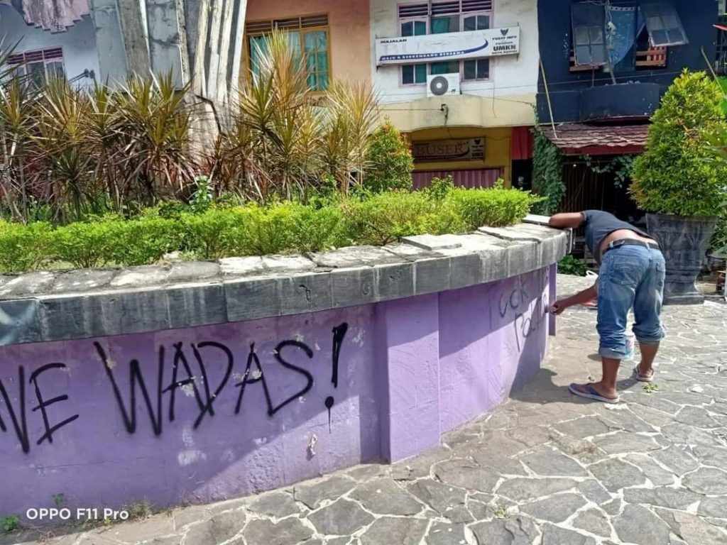 Monumen Macan Putih Persik Kediri Jadi Sasaran Aksi Vandalisme