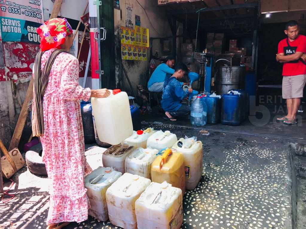 Syarat Beli Minyak Goreng Curah di Magetan, Bawa Fotokopi KTP