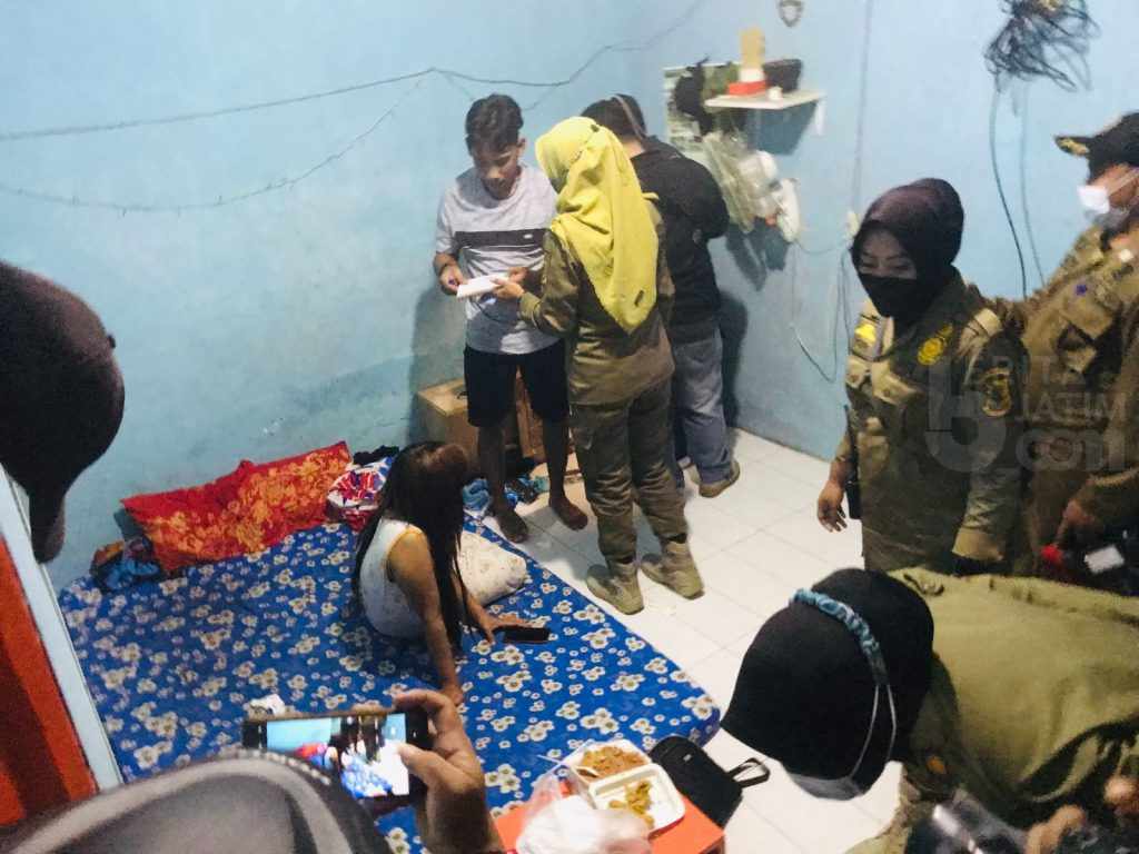Razia Kamar Kos, Satpol PP Kota Mojokerto Amankan 3 Pasangan Bukan Suami-istri