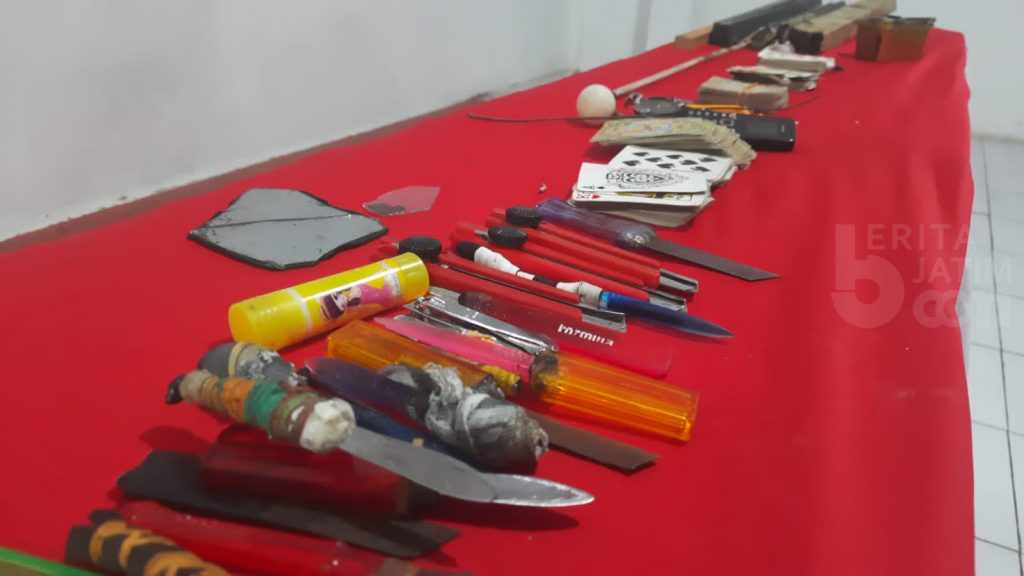 Mengejutkan, Ini Hasil Razia Petugas Gabungan di Lapas Klas IIB Mojokerto