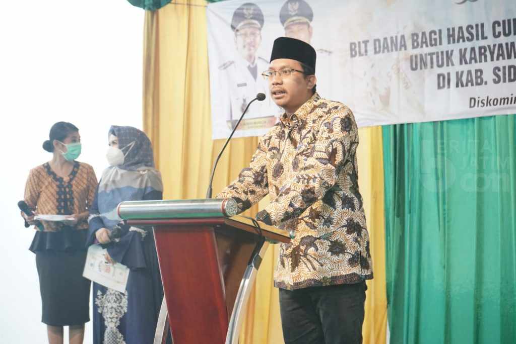 Ribuan Buruh Pabrik Rokok Sidoarjo Terima BLT dari Dana Bagi Hasil Cukai Tembakau