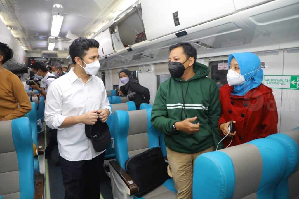 Emil Dardak Wagub Jatim Akui Kesiapan KAI DAOP 8 Surabaya Terlengkap