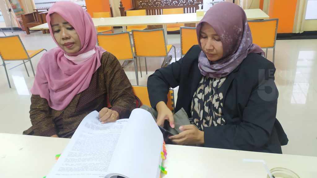 Persidangan Randy Tidak Sesuai Fakta, Pengacara Bingung