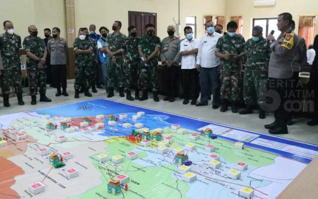 Polres Pamekasan Gelar Simulasi Pengamanan Pilkades Serentak