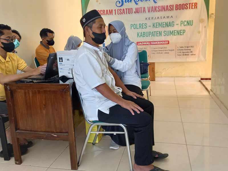 Vaksinasi Booster di Sumenep Dapat Hadiah Minyak Goreng