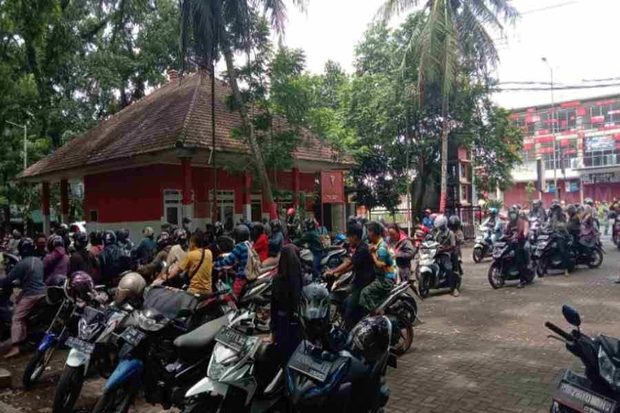 PKB Minta Setiap Toko di Jember Diwajibkan Punya Lahan Parkir