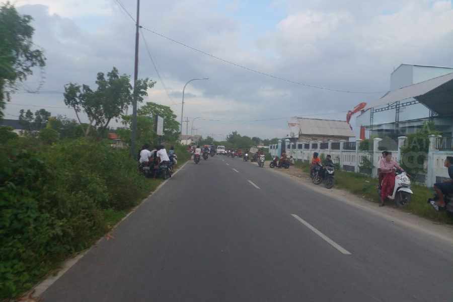 Bingung Cari Tempat Ngabuburit di Sampang? Jalan Raya Makboel Bisa Jadi Pilihan