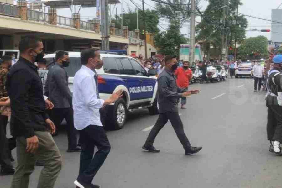 Kunjungan ke Surabaya, Jokowi Tinjau Program Keluarga Harapan