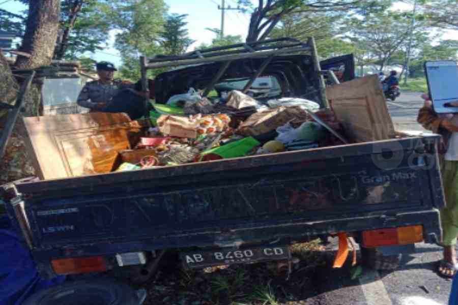Pemudik Asal Sleman Tabrak Pohon Hingga Meninggal di Area Suramadu Bangkalan