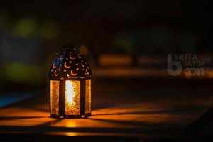 Kapan Malam Lailatul Qadar Akan Tiba? Berikut Pendapat Para Ulama yang Diyakini Benar Ilustrasi malam lailatul qadr yang lebih baik dari seribu bulan. (Sumber foto: Ahmed Aqtai/pexels.com)