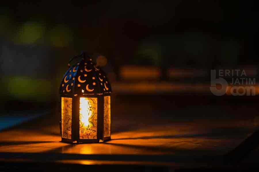 Kapan Malam Lailatul Qadar Akan Tiba? Berikut Pendapat Para Ulama yang Diyakini Benar Ilustrasi malam lailatul qadr yang lebih baik dari seribu bulan. (Sumber foto: Ahmed Aqtai/pexels.com)