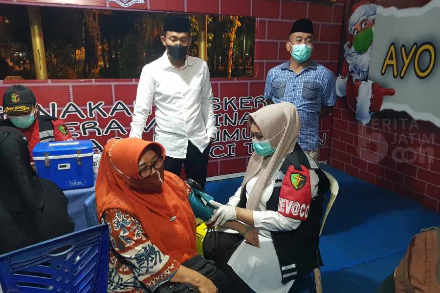 Polres Sumenep Buka Layanan Vaksinasi Covid-19 Malam Hari