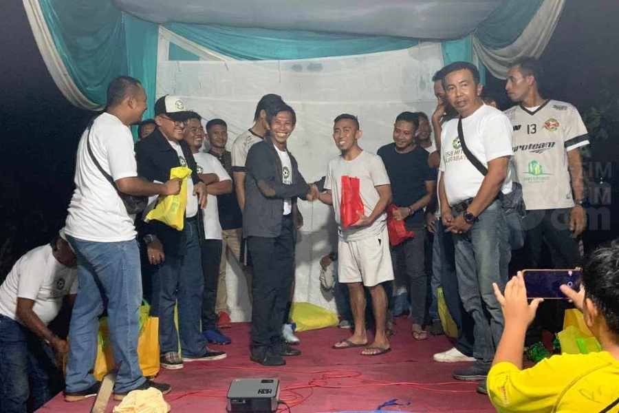 3 Bintang Jebolan SSB Mitra Surabaya Berbagi Kebahagiaan Ramadan