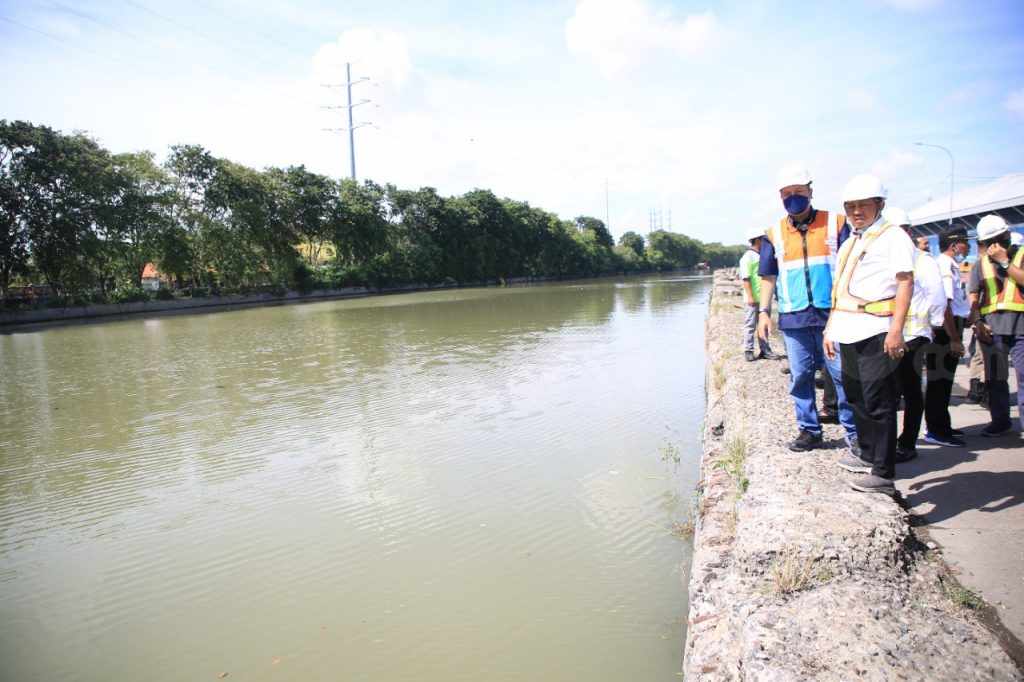 Datangi Pelabuhan Kalimas Surabaya, Wawali Armuji Antisipasi Dampak Banjir Rob
