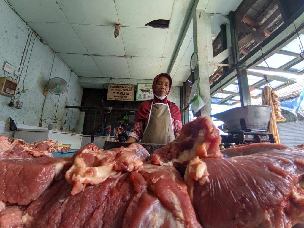 Harga Daging Sapi di Pasar Bojonegoro Mulai Turun