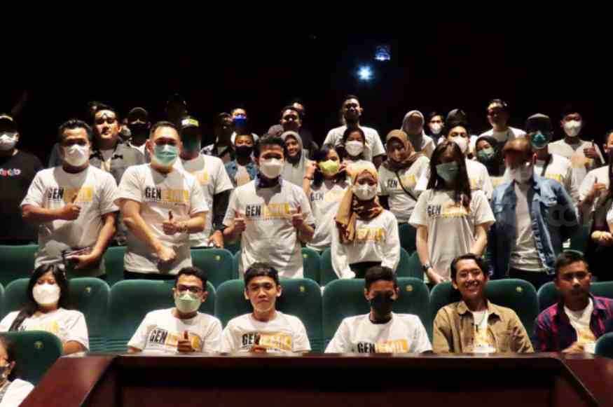 Bareng GenEmil Nonton Bareng Film KKN di Desa Penari, Emil Dardak: Pakai Bahasa Jawa, Menarik
