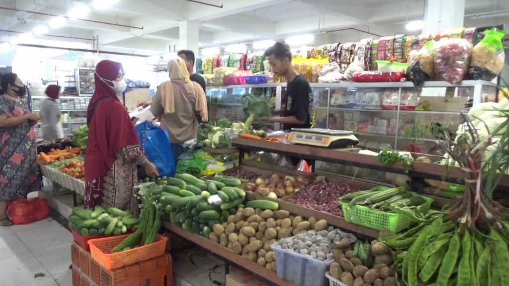 Lebaran Usai, Harga Sembako di Pasar Besar Ngawi Turun