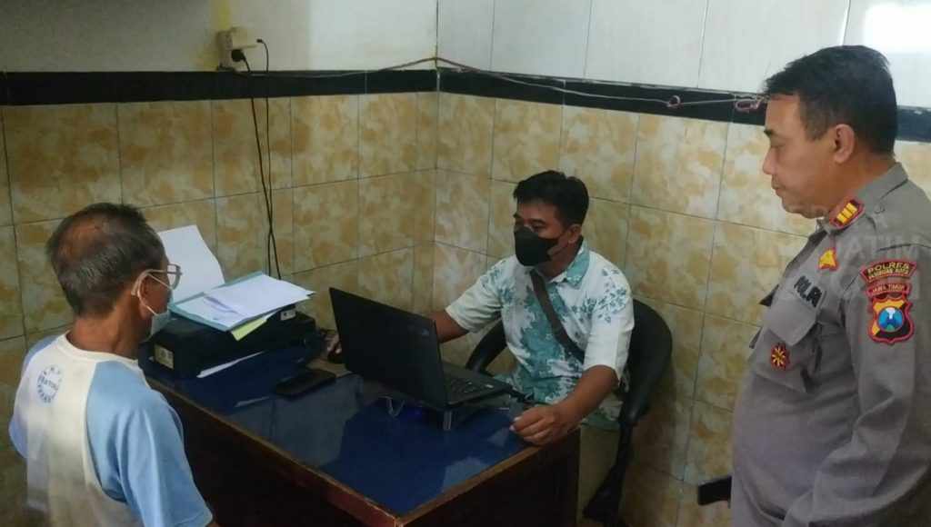 Sering Ganggu Siaran TV, Pria di Pasuruan Ini Bacok Tetangga