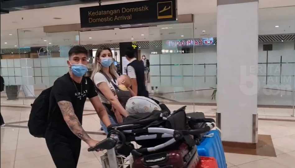 Sehari di Surabaya, Higor Vidal Ungkapkan Kekagumannya pada Bonek