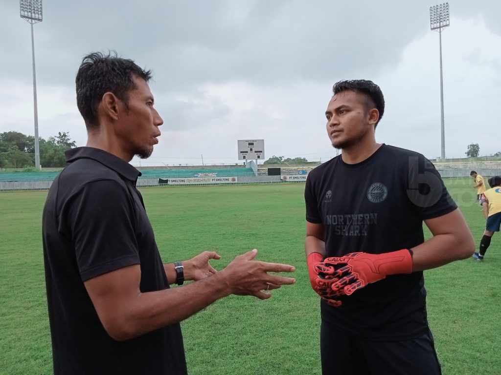 Mantan Kiper Persebaya Ikut Seleksi di Gresik United