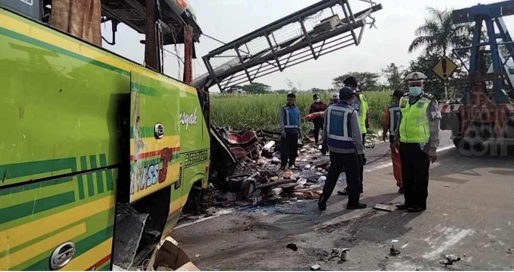 Kecelakaan Maut Bus Ardiansyah, Wakil Ketua DPRD Surabaya Sampaikan Duka Mendalam