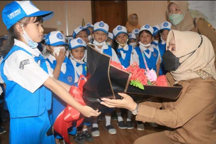 Kenalkan Profesi, Bupati Mojokerto Terima Kunjungan Siswa-Siswi TK