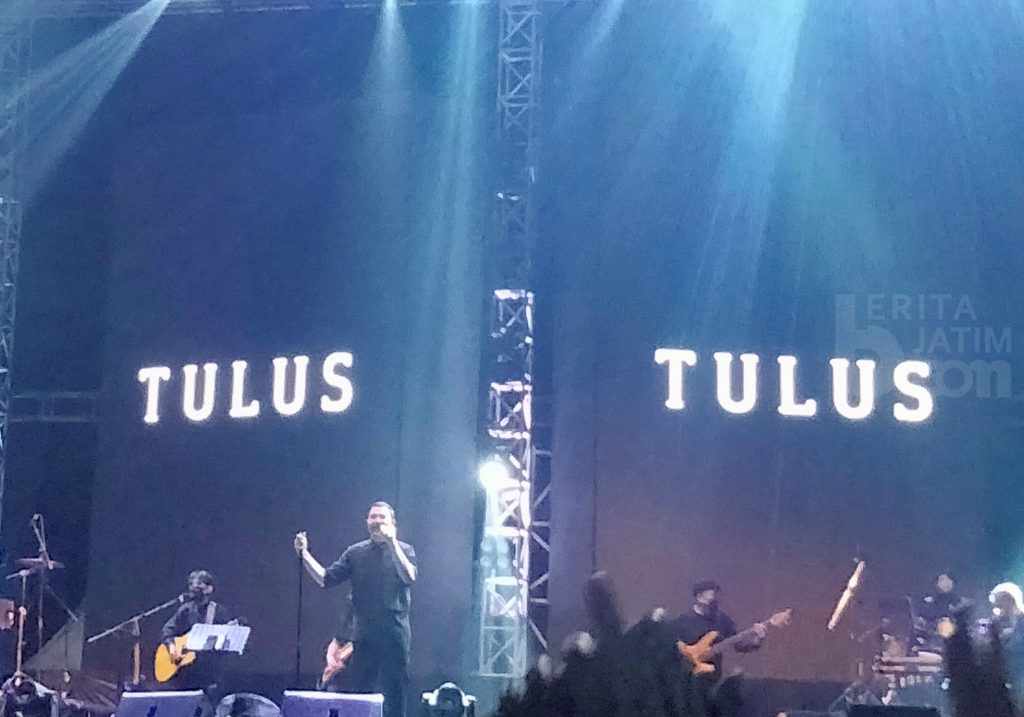 Tulus dan Kebahagiaan Orang-Orang Jember