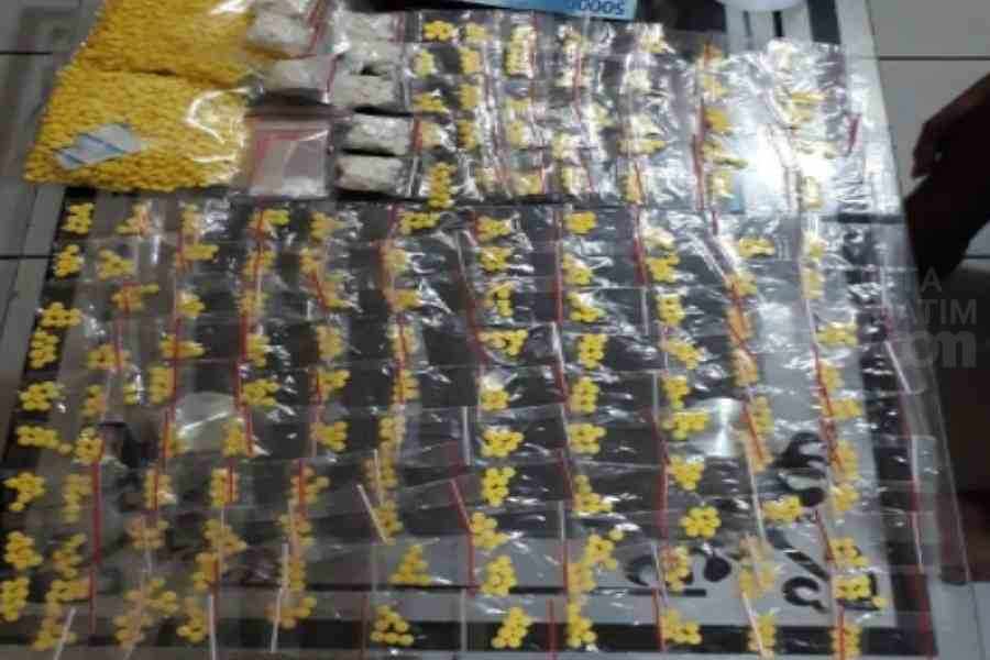 Polisi Amankan 7.267 Butir Pil Okerbaya, dari Dua Pengedar di Probolinggo